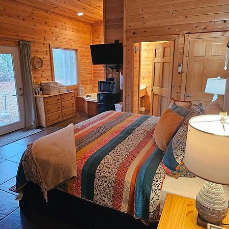 5 Min To Beaver Lake-King Bed-Fire Pit-Jetted Tub #4 Eureka Springs Exterior photo