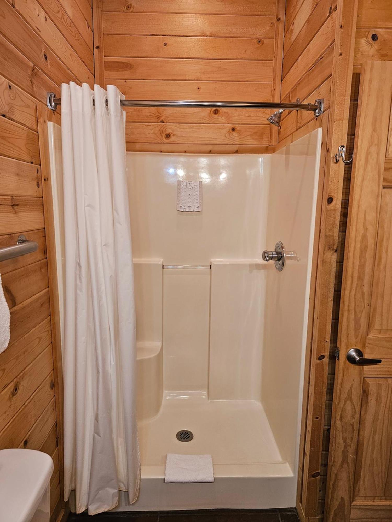 5 Min To Beaver Lake-King Bed-Fire Pit-Jetted Tub #4 Eureka Springs Exterior photo